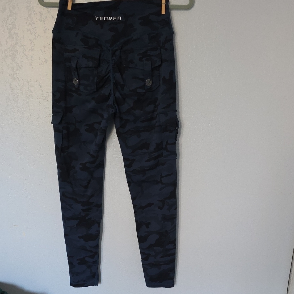 YEOREO 4 Pocket Leggings